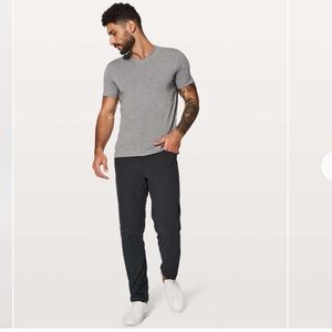 Lululemon Mens Grey /black ABC
Classic Pant Relaxed Size 32" Casual
Everyday‎